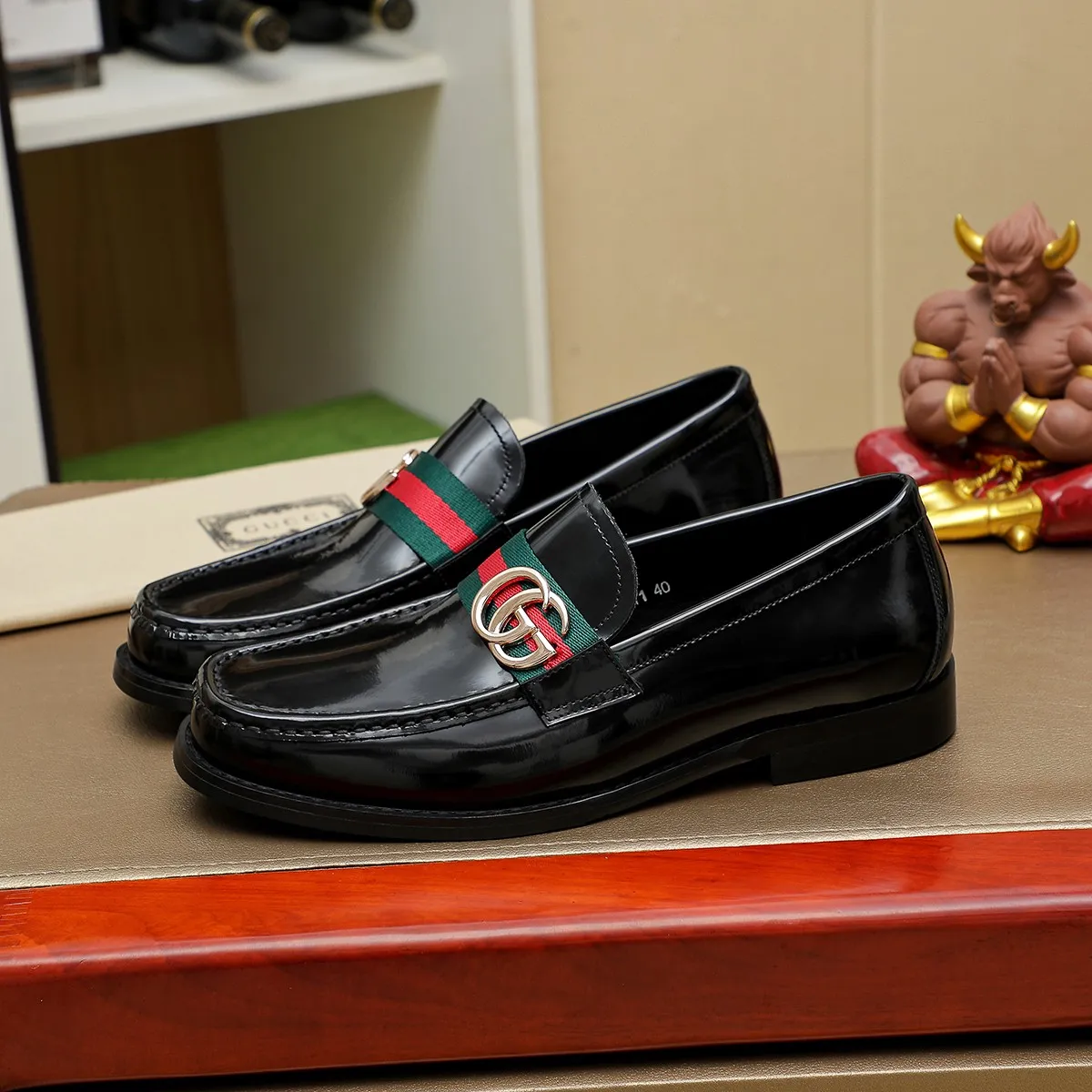 Men's men's shoes💰460💰💰Gucci official website men's business formal leather shoes updated💥Hong Kong counters synchronize new styles💥completely one-to-one replica shipment👍zero gap in counter quality 0⃣️made of imported cowhide on the outside+water-dyed🐂leather lining, color optional! Matching code 38-45